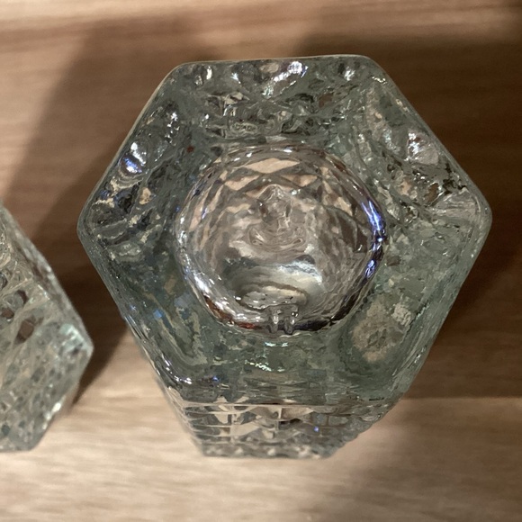 Vintage Anchor Hocking Wexford Pattern Salt And Pepper Shaker Set - Picture 4 of 4